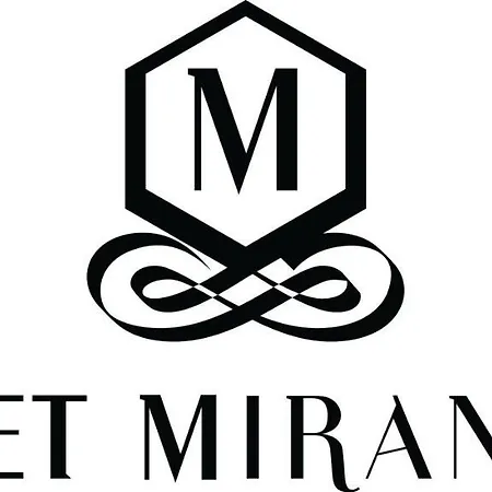 Chalet Mirandum * فاندنس